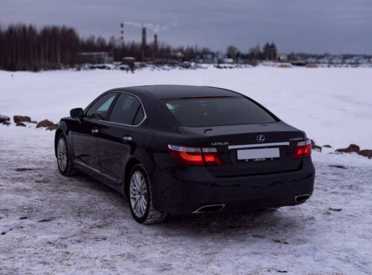 Lexus LS Ultimate Luxury & Precision Engineering